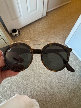 Ray-Ban Round Tortoise Frame Sunglasses with Gold Double Bridge